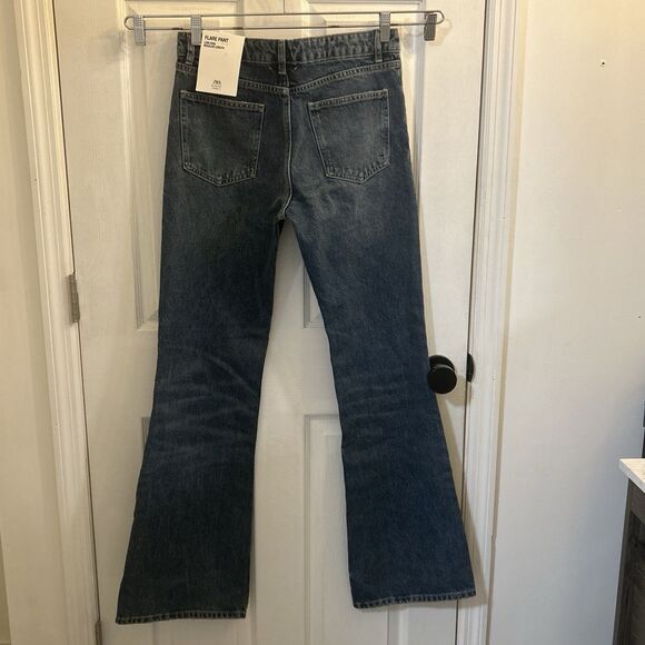 ZARA Flare Jeans Low Rise Blue Women’s Size 8 Regular Length Denim NWT - Picture 2 of 16